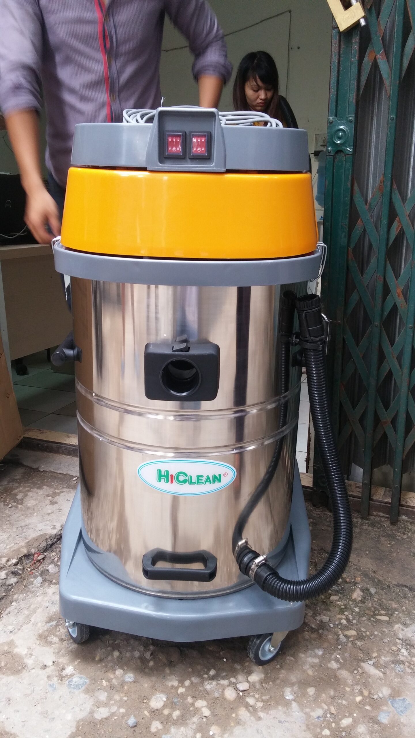 Máy hút bụi công nghiệp Hiclean HC70 - Ảnh 2