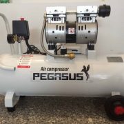 Máy-nén-khí-pegasus-TM-OF550-70L