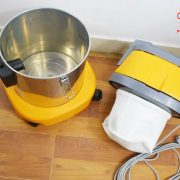 may-hut-bui-cong-nghiep-hiclean-hc15-vang