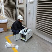 14-may-phun-suong-tao-am-mitsuta-lt-uh03