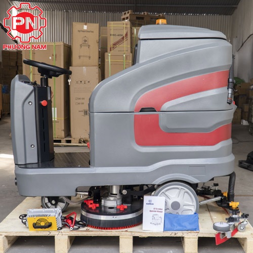 Máy chà sàn liên hợp ngồi lái Kumisai KMS 138 - Ảnh 2