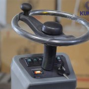 570-xe-quet-rac-cong-nghiep-ngoi-lai-kumisai-kms-s5