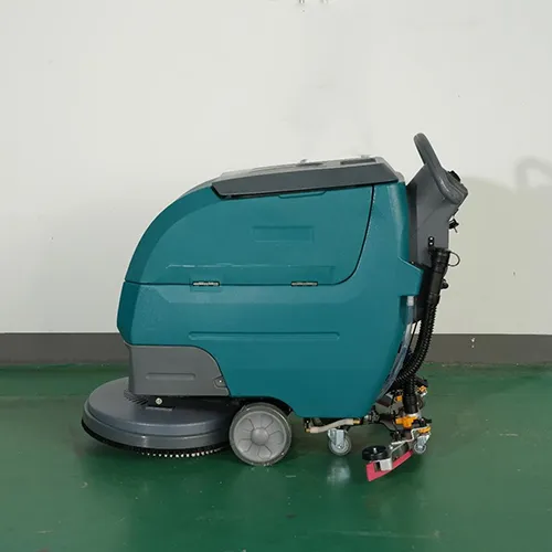 Mặt bên của Máy chà sàn liên hợp Kumisai KMS 65C