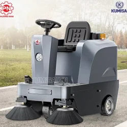 Xe quét rác ngồi lái DQC-TECH 4F tại công viên